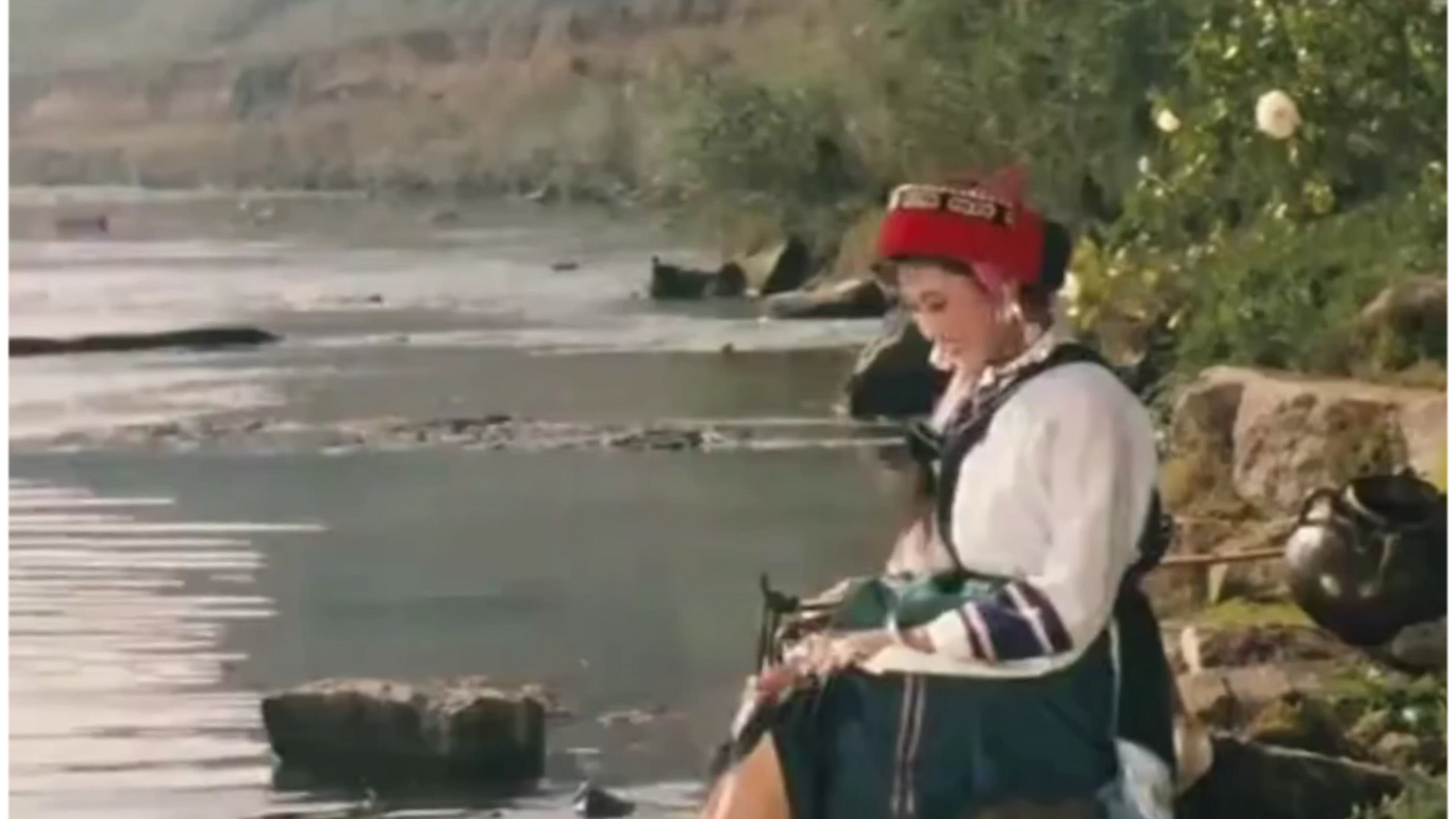 《阿诗玛》电影,杨丽坤主演.