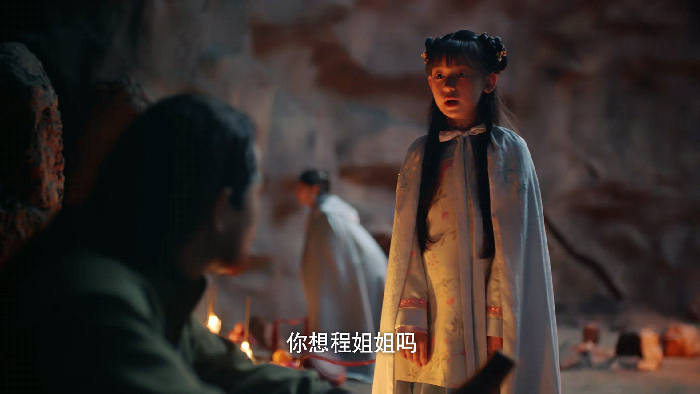 《飞狐外传》结局:苗人凤怒杀田归农后,为掩护众人逃走,被火器营乱枪