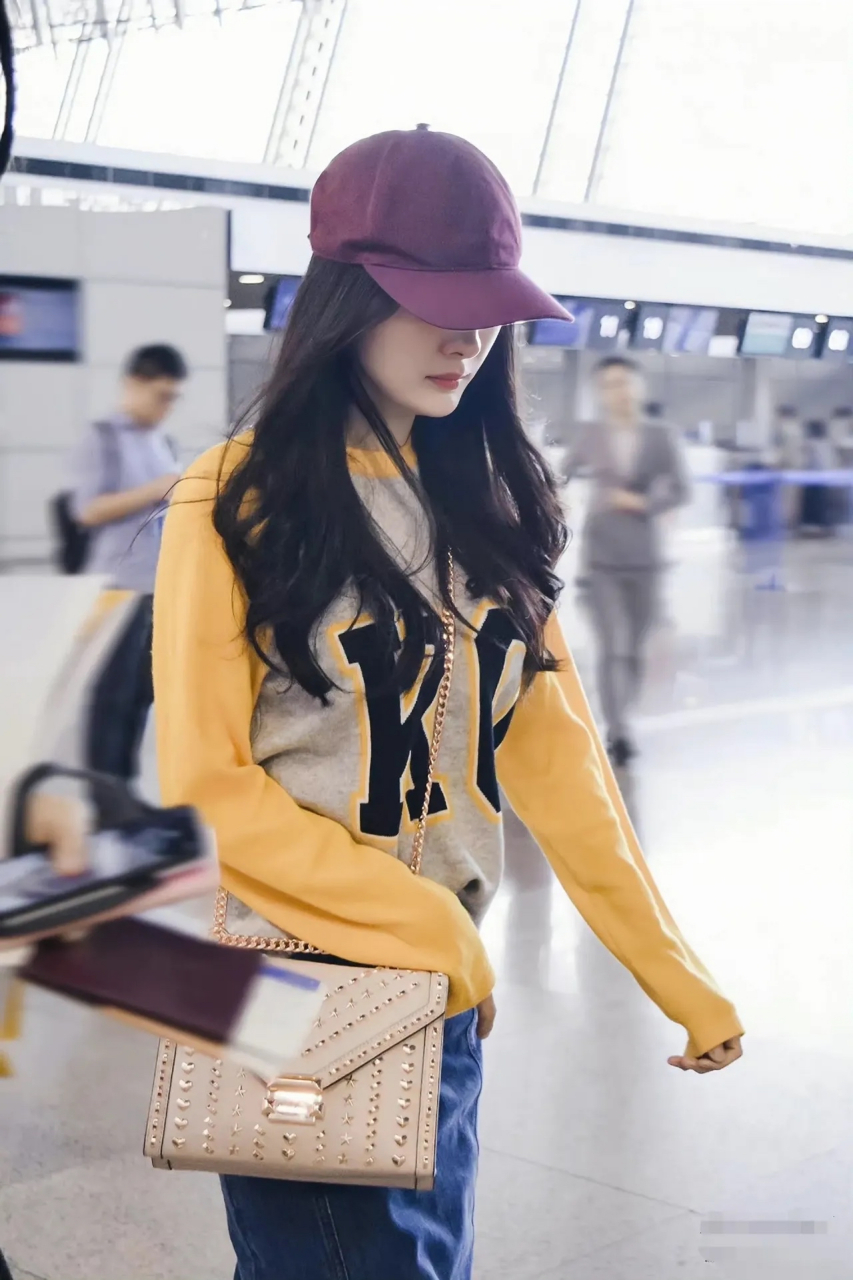 杨幂 百变女神私服街拍,一直美哒哒!