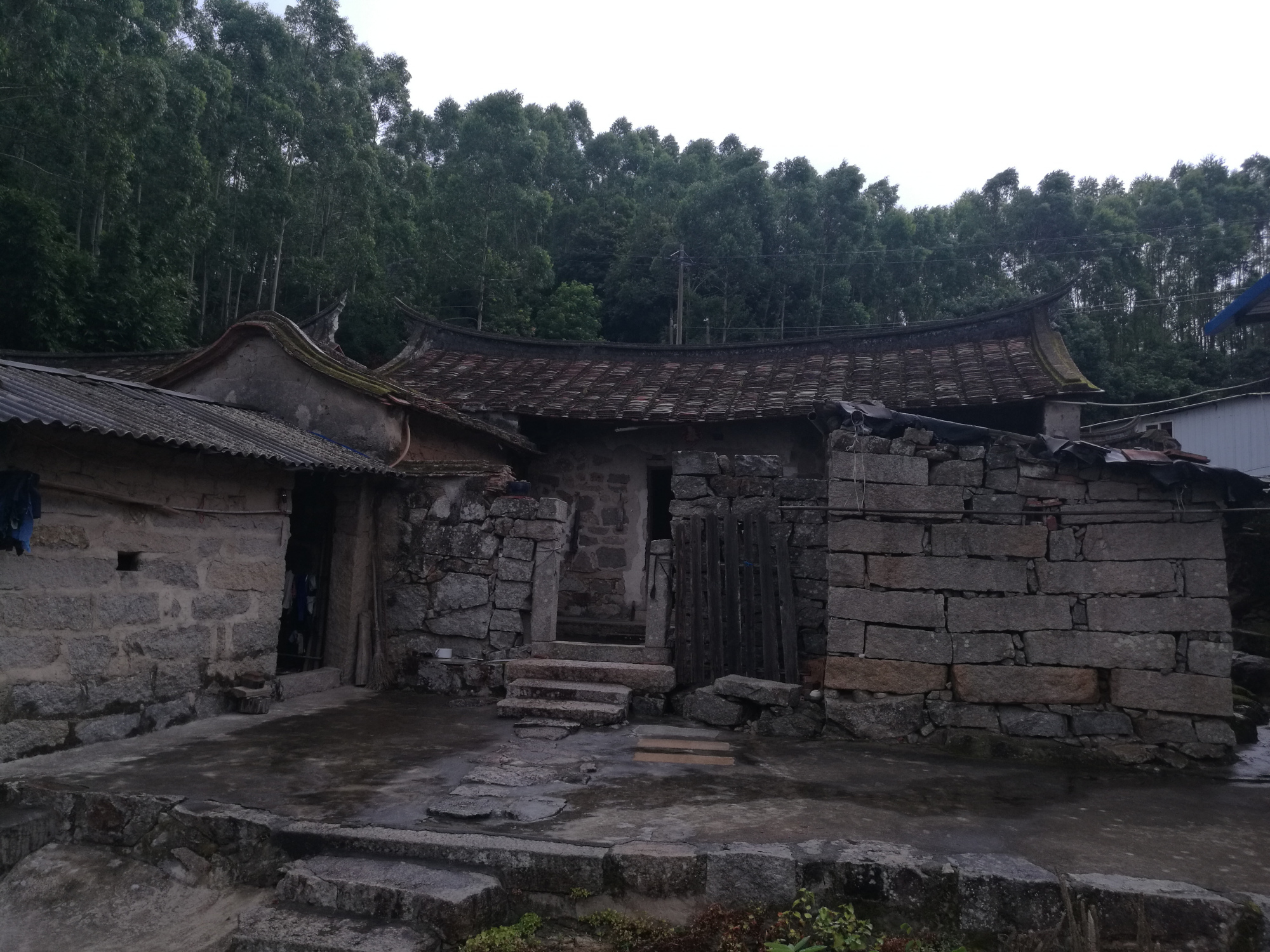 静修胜地漳浦县赤土乡溪东村古致社(作者:漳浦 林建东)
