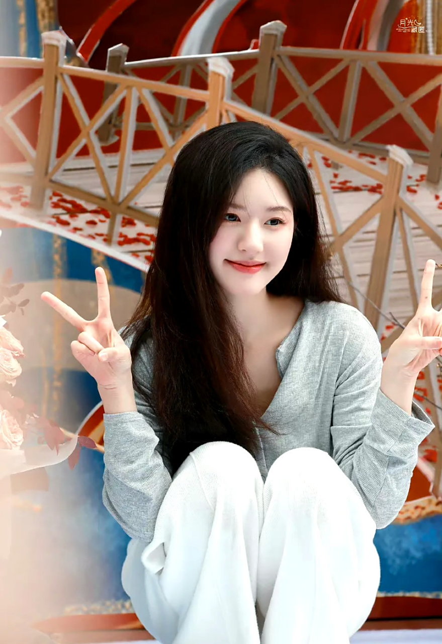 赵露思高清壁纸头像(二十四)[鲜花]