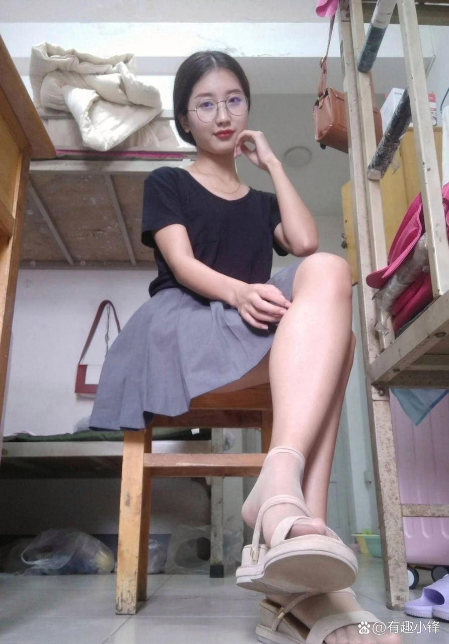 还在读大学的女朋友,每晚都要跟我视频
