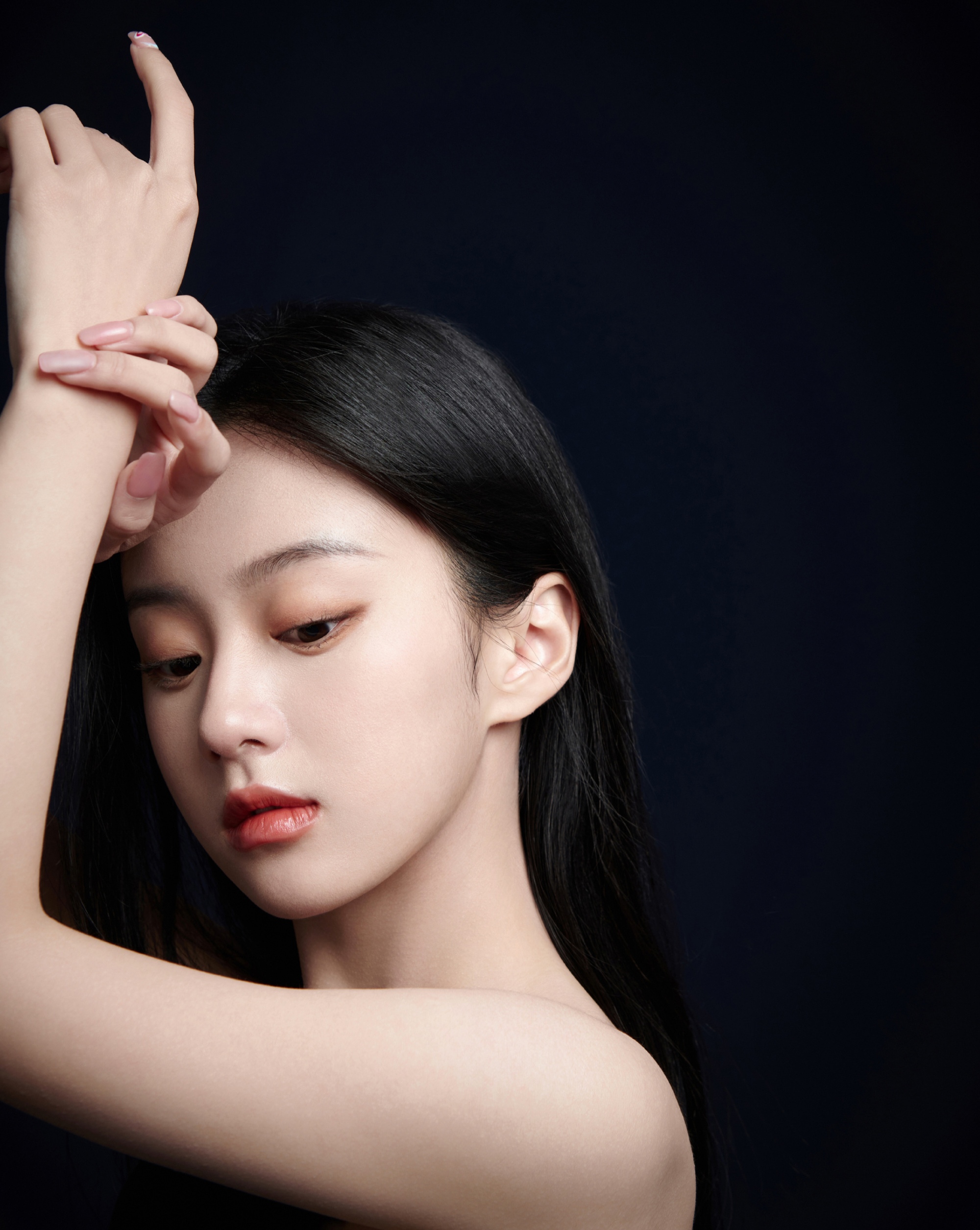 "花朝秋月夜"的女主包上恩,笑容动人,纯美可人