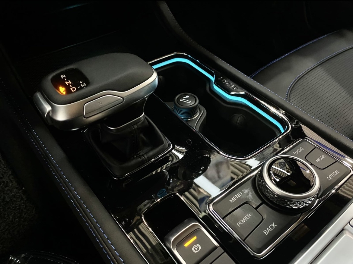 硬派bj40刀锋英雄柴油版的温柔几面