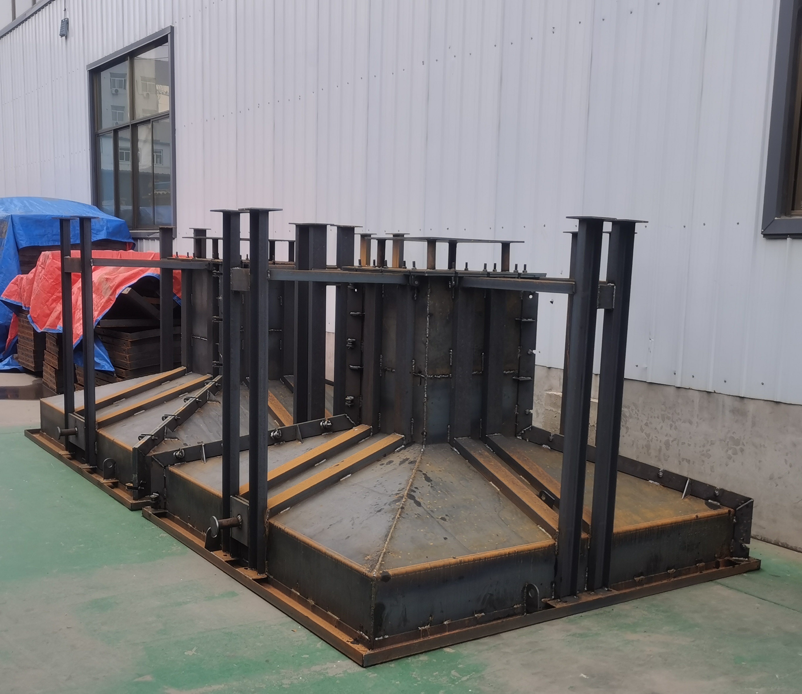 钢结构基础墩模具密封严-不漏浆