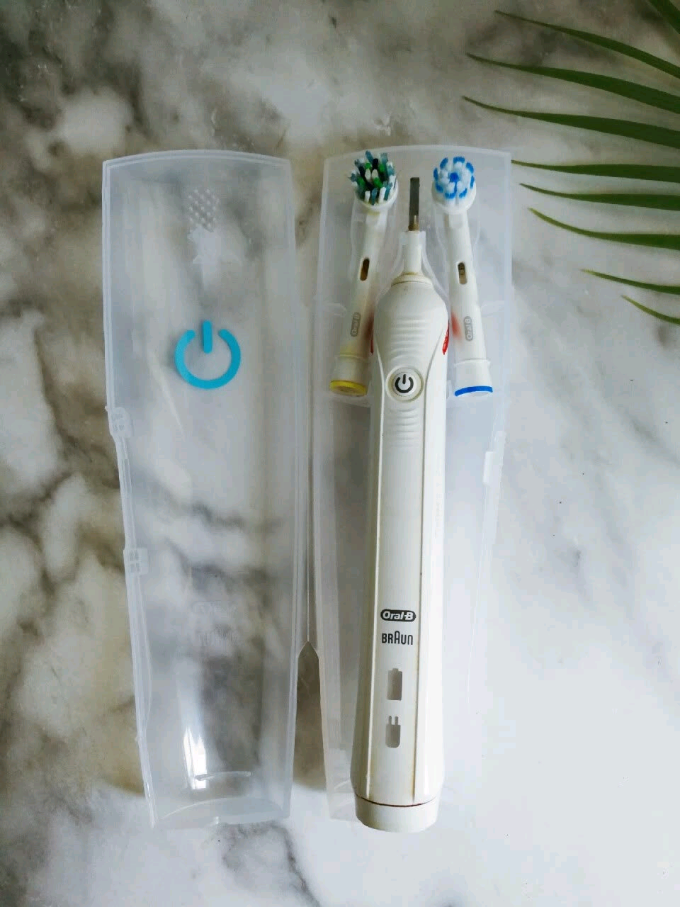 欧乐b成人电动牙刷p4000:深度清洁,牙龈按摩,3d声波,进口刷杆