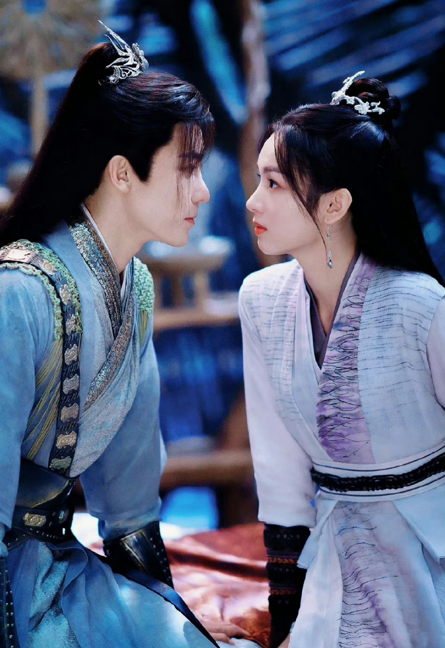 天耀&雁回,《护心》剧照走一波,太好嗑了#娱乐最前沿# #电视剧护心