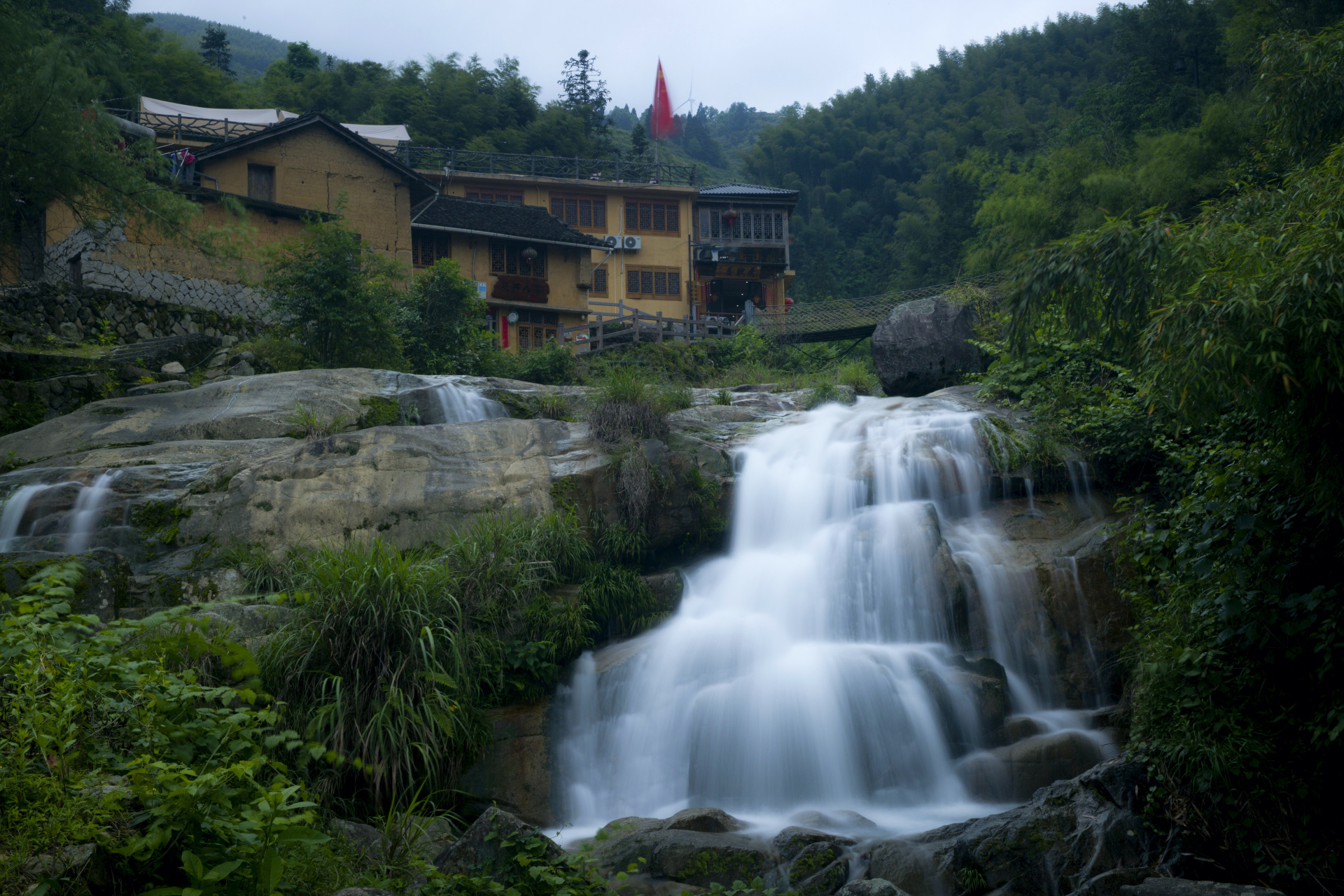 丽水白银谷坑根村  一个保留了原始风貌的小村落,隐于山谷,平常游人