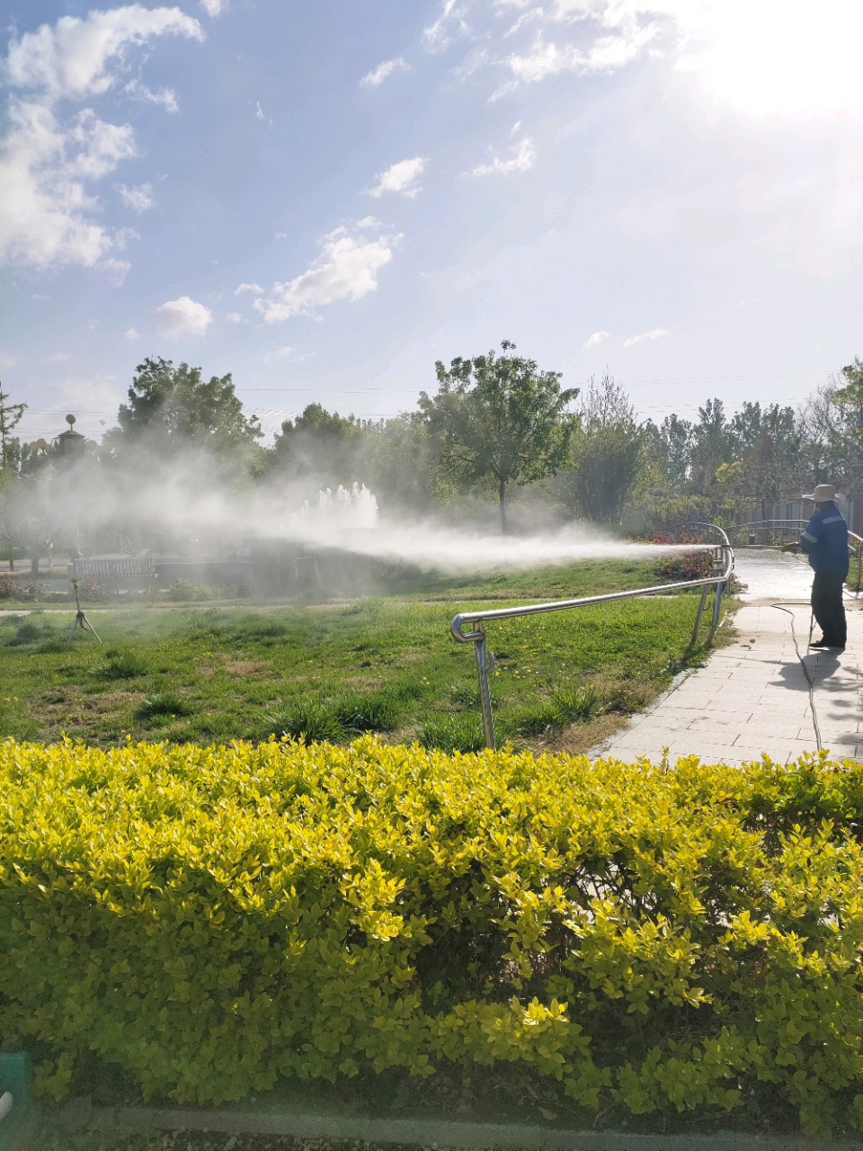 人工下雨# 车出租,北京人工降雨车租赁公司,专业提供剧组拍摄雨戏专 