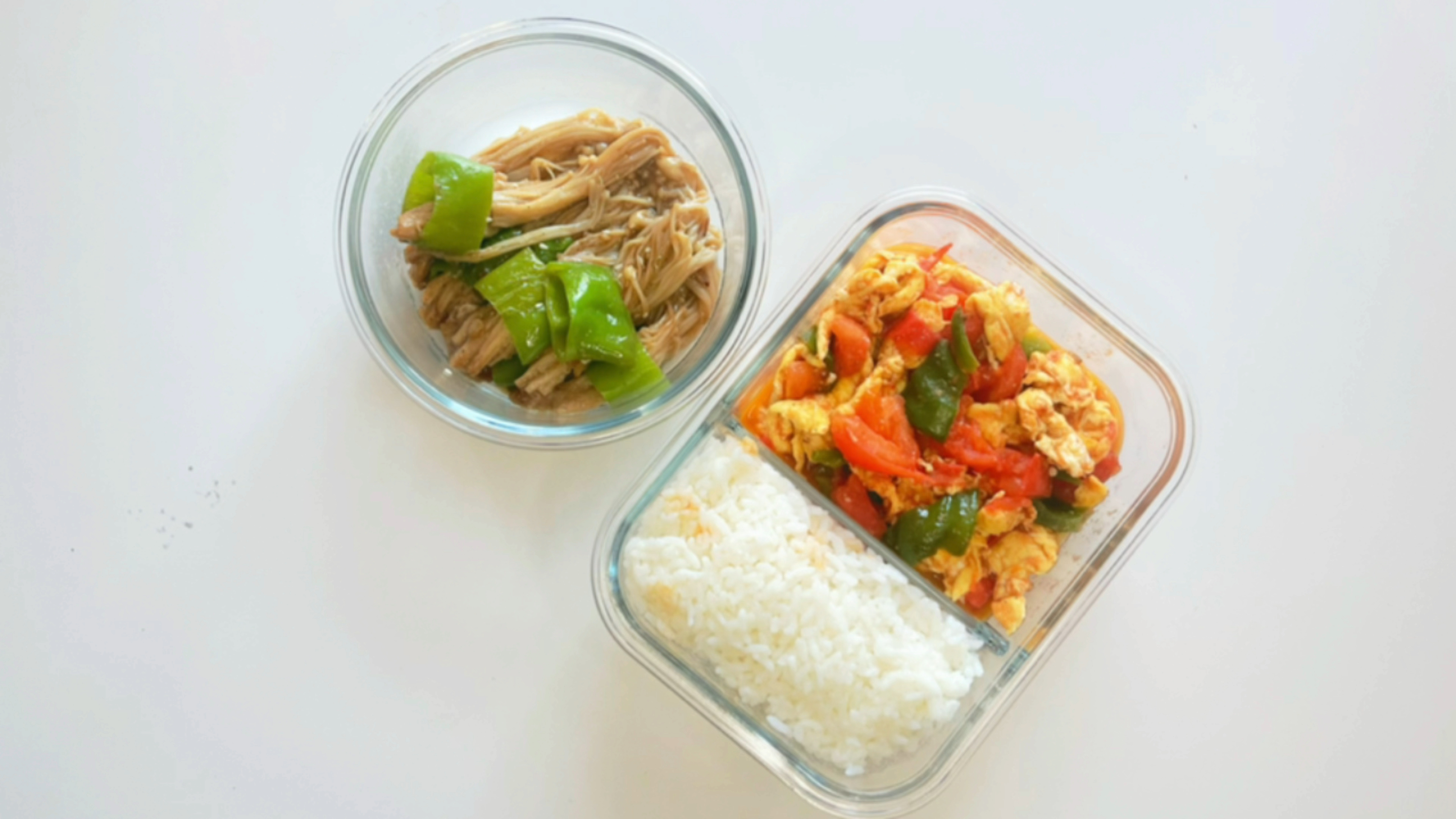上班带饭第九天:番茄炒蛋&尖椒金针菇(花费4.7元)