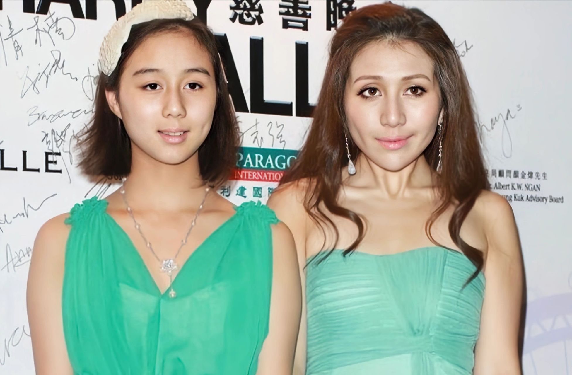 1999年,赌王最小的女儿何超欣出生了,在赌王所有的孩子中,她绝对算得