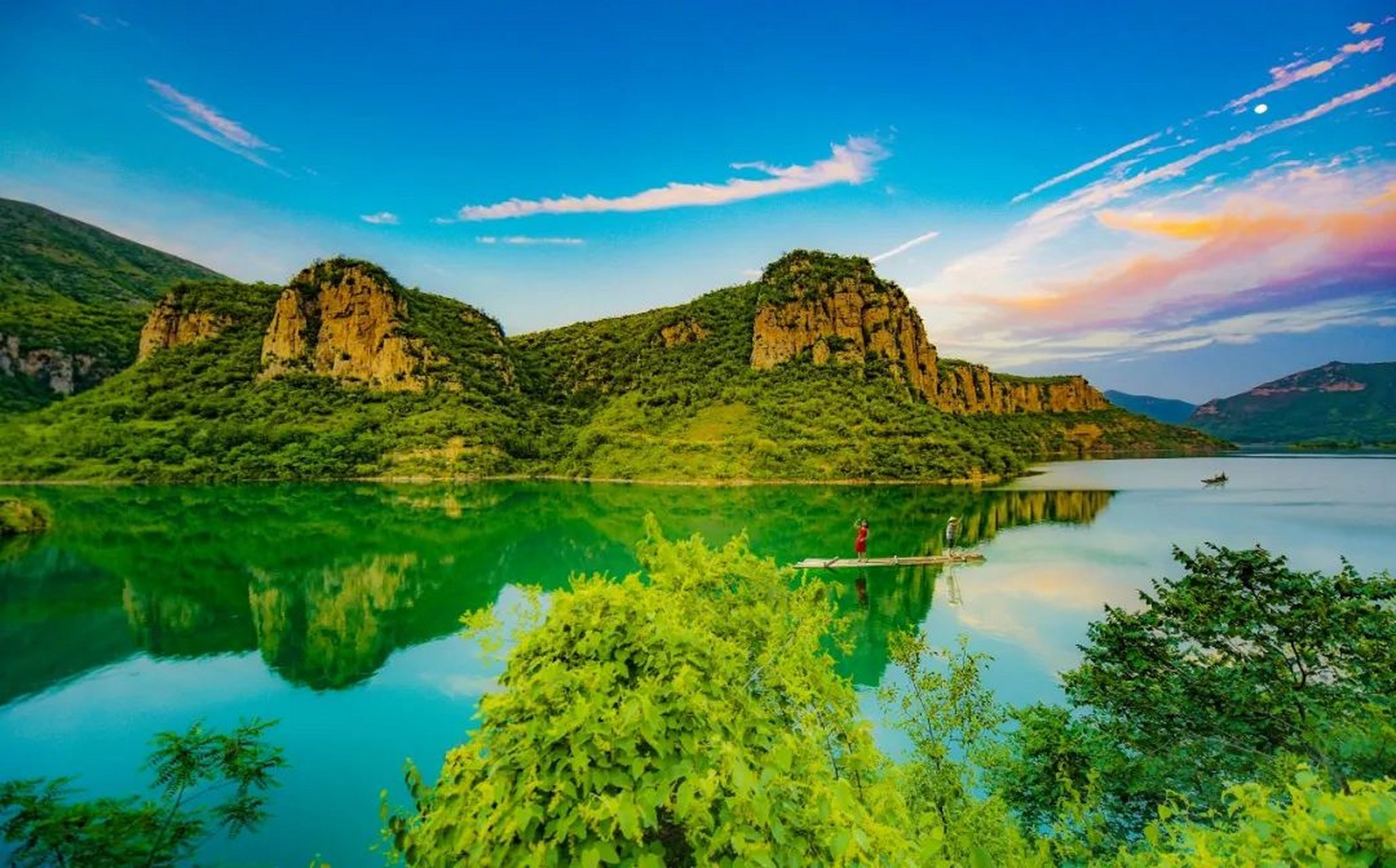 经过一场大雨的洗礼,河南省鹤壁市淇滨山清水秀,淇河也展现出与往日不