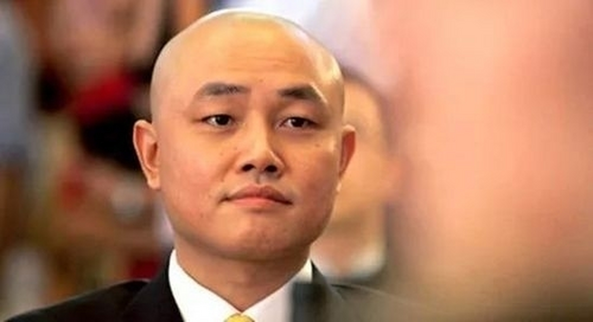 黄光裕狱中和陈晓决胜负!离不开背后的这两个女人:杜鹃和黄燕红!