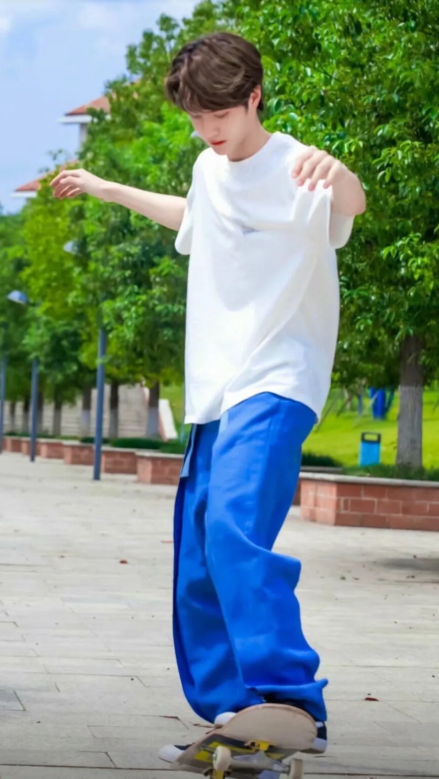王一博生活照图片:这样帅的人是真实存在的嘛?