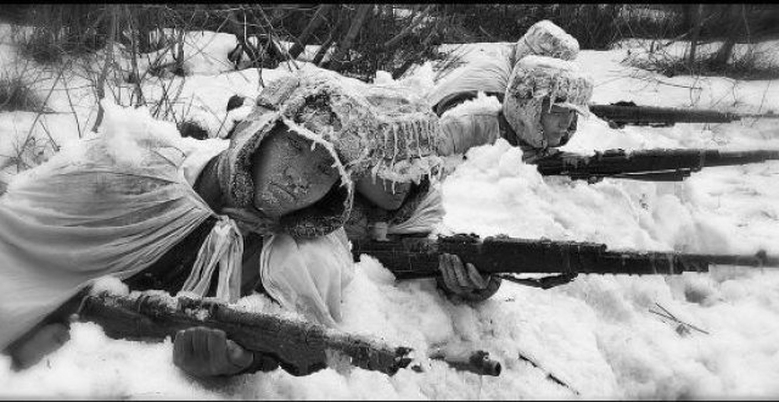 首先是雷爹问五万里为什么要当兵,五千里回答是得到