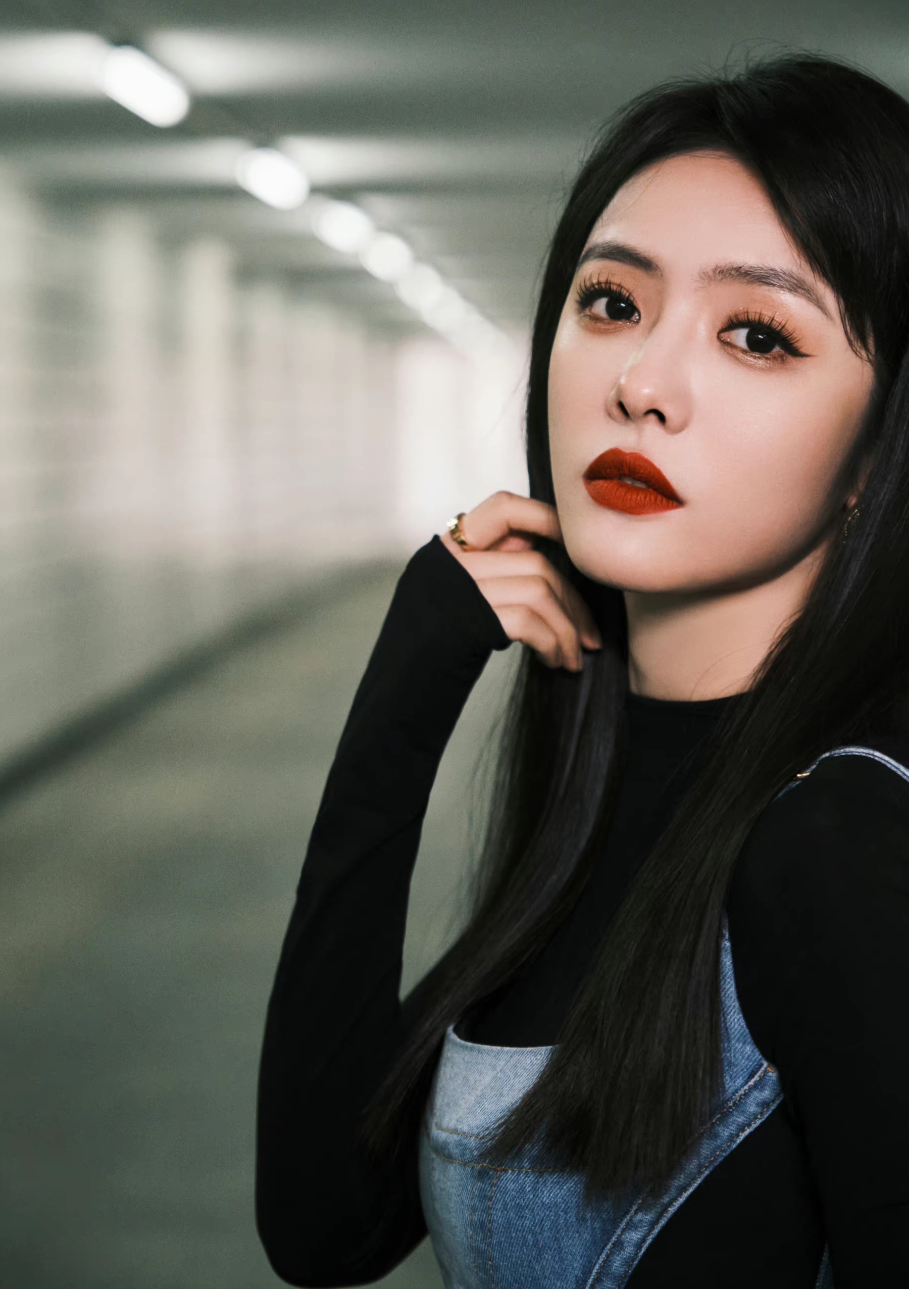 百变美女蔡文静化身兔女郎,可爱至极!