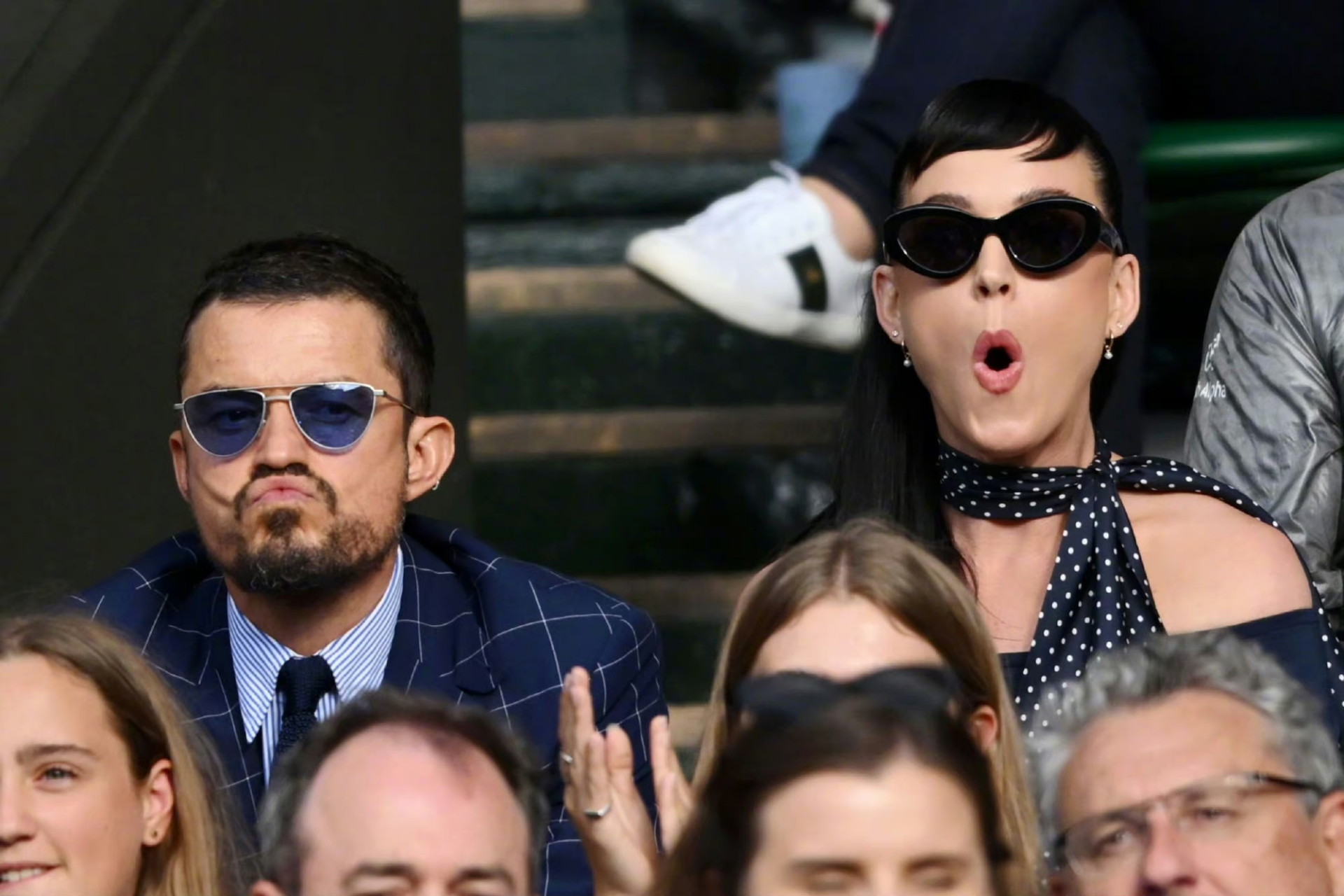 水果姐katy perry和开花orlando bloom现身温网锦标赛