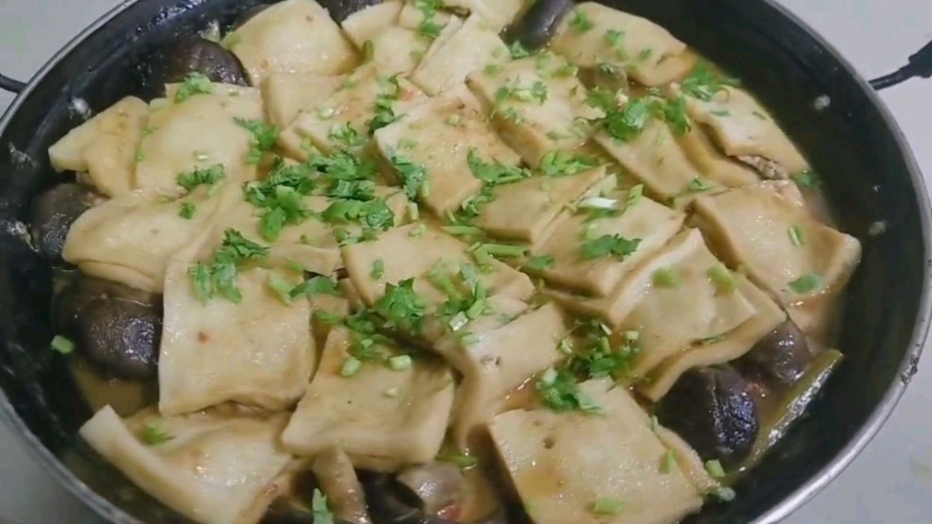 分享一道最新菜品千叶豆腐肉沫炖鲜香菇