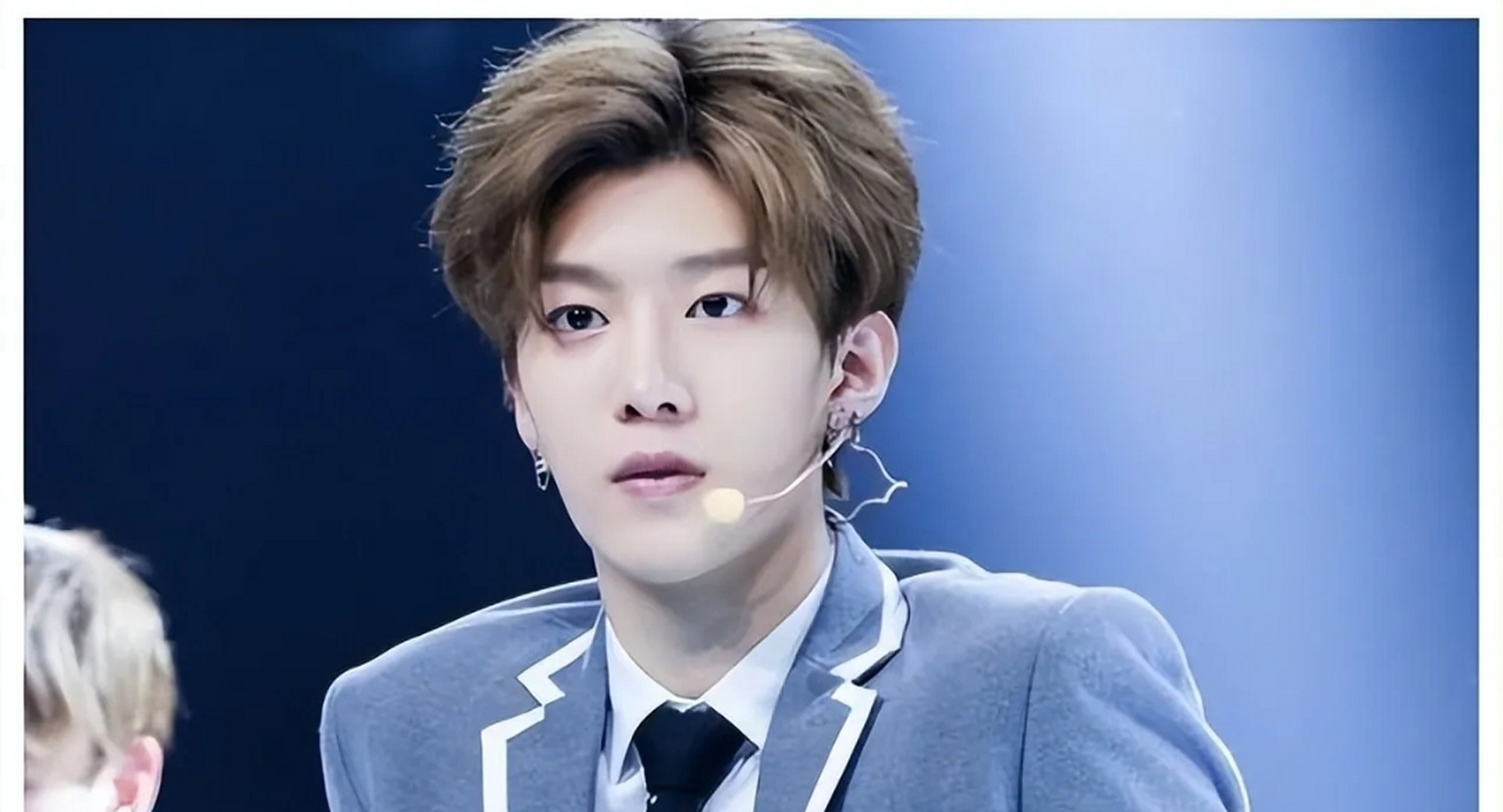 五位明星,包括王一博,赵露思,鞠婧祎,杨超越和杨颖,虽然在娱乐圈迅速