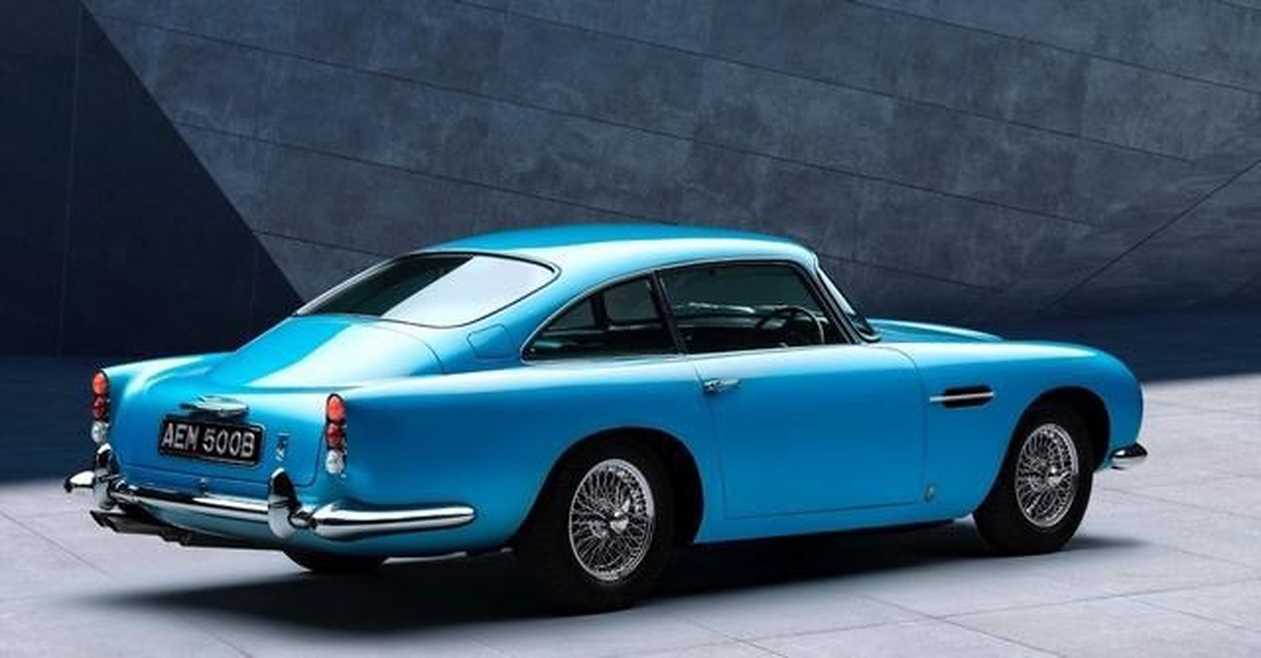 今日早安问候# 1963年9月,阿斯顿·马丁db5在法兰克福车展上正式箍