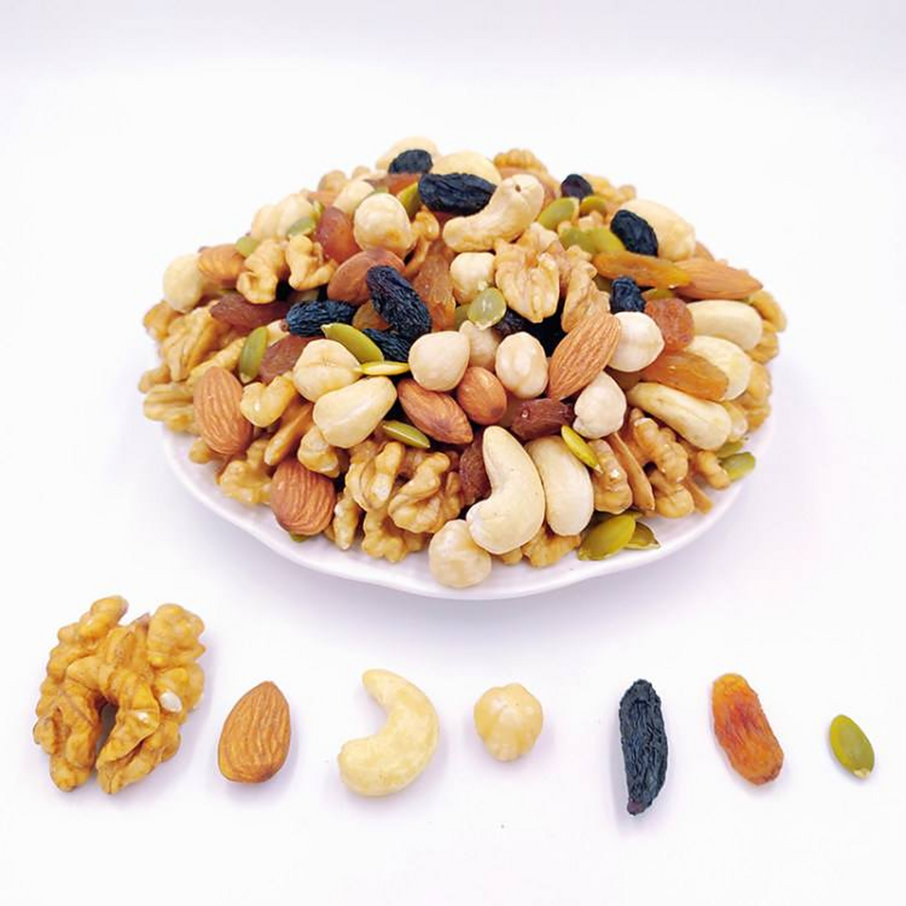 健康生活# #零食# 吃坚果有什么好处?每天吃一点坚果对身体有好处.