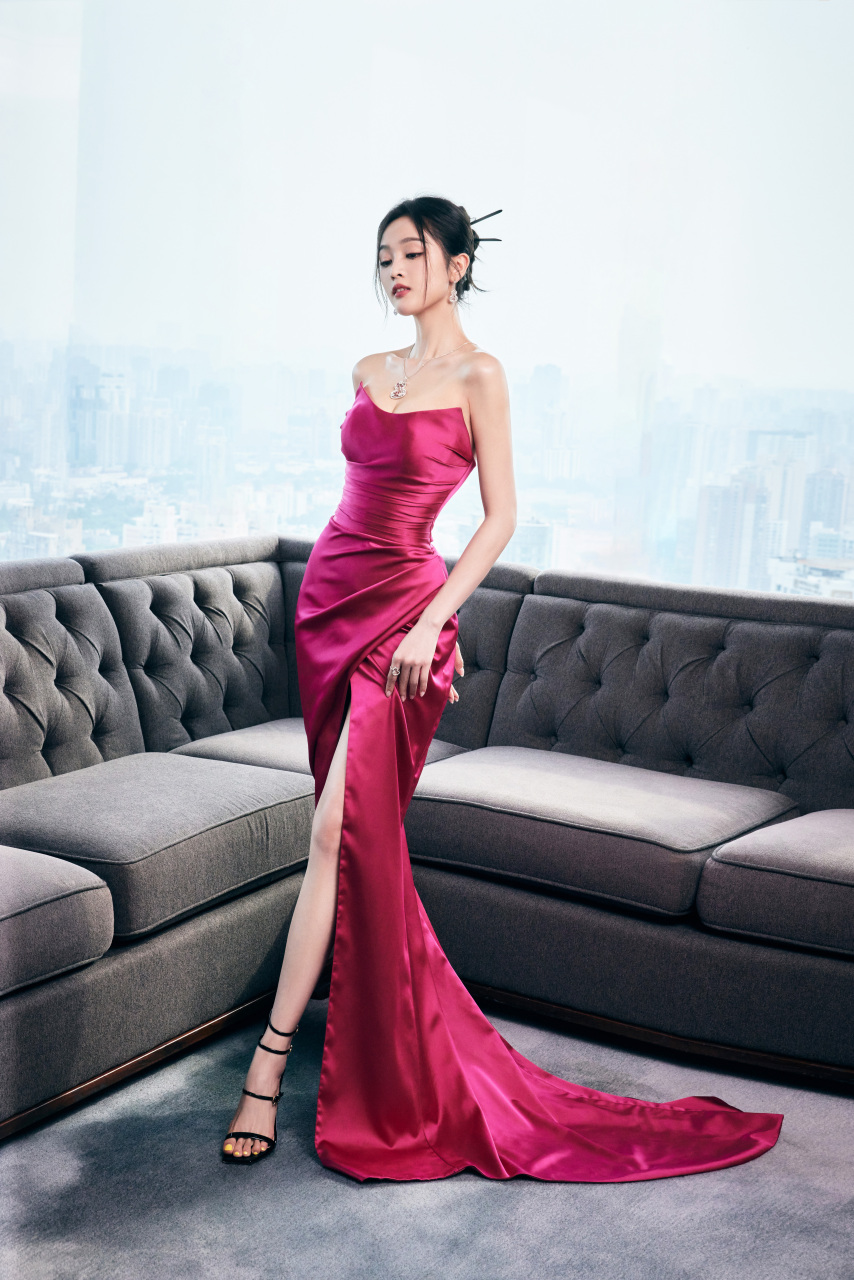 吴宣仪美腿玉足  真的爱死她了