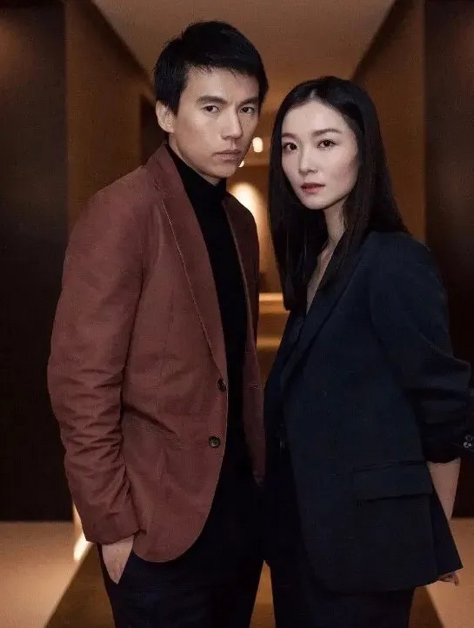 有谁和我一样,刚刚知道王传君的老婆是齐溪,齐溪的前夫是宋宁峰.