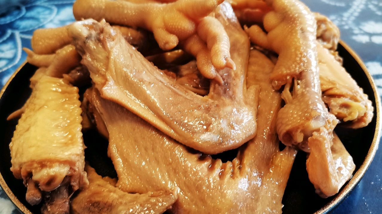 饭店卤鸭翅为什么这么好吃,原来做法这么简单,一次一盘吃不够