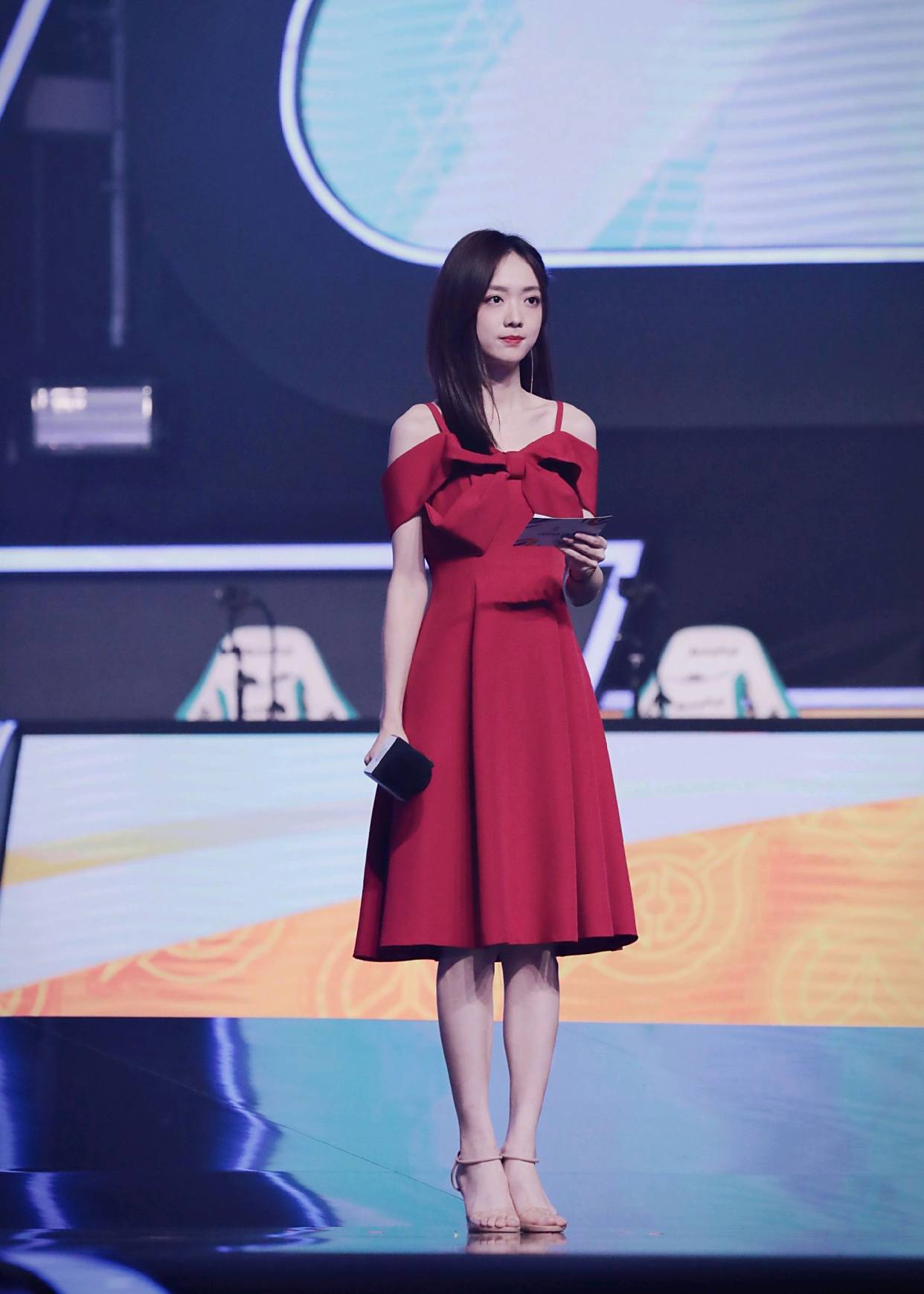 王者荣耀kpl解说 灵儿美图集锦