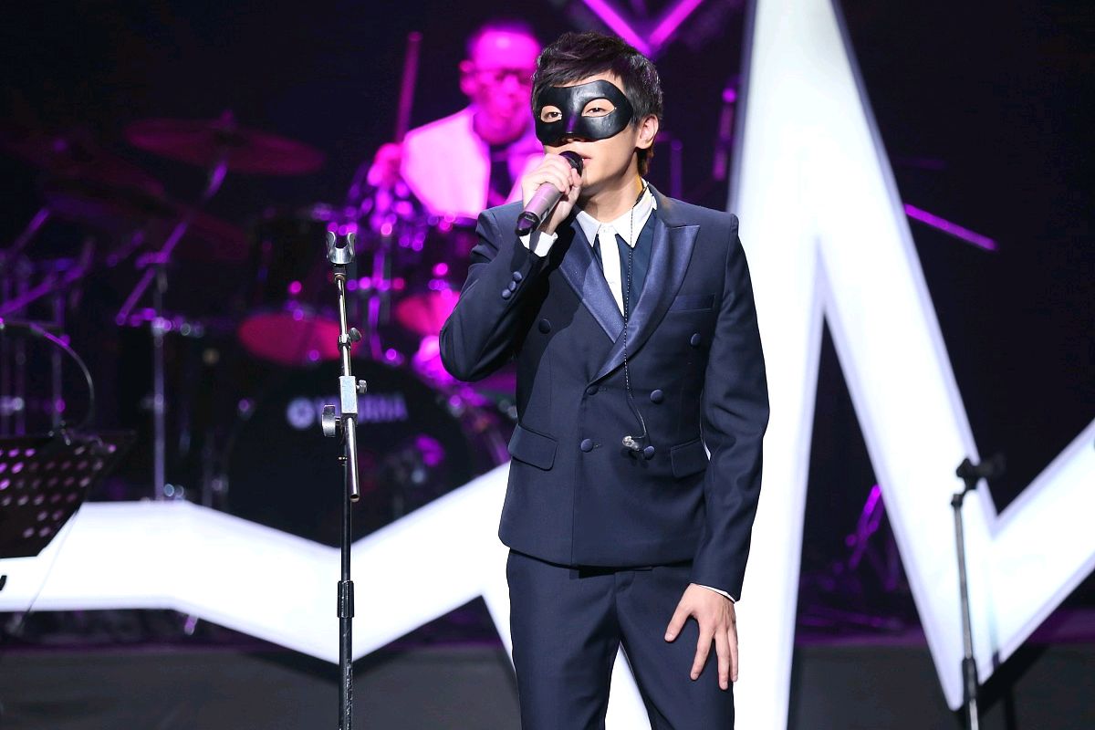 蠡县大百尺中学的人渣副校长张俊强及其簇拥者