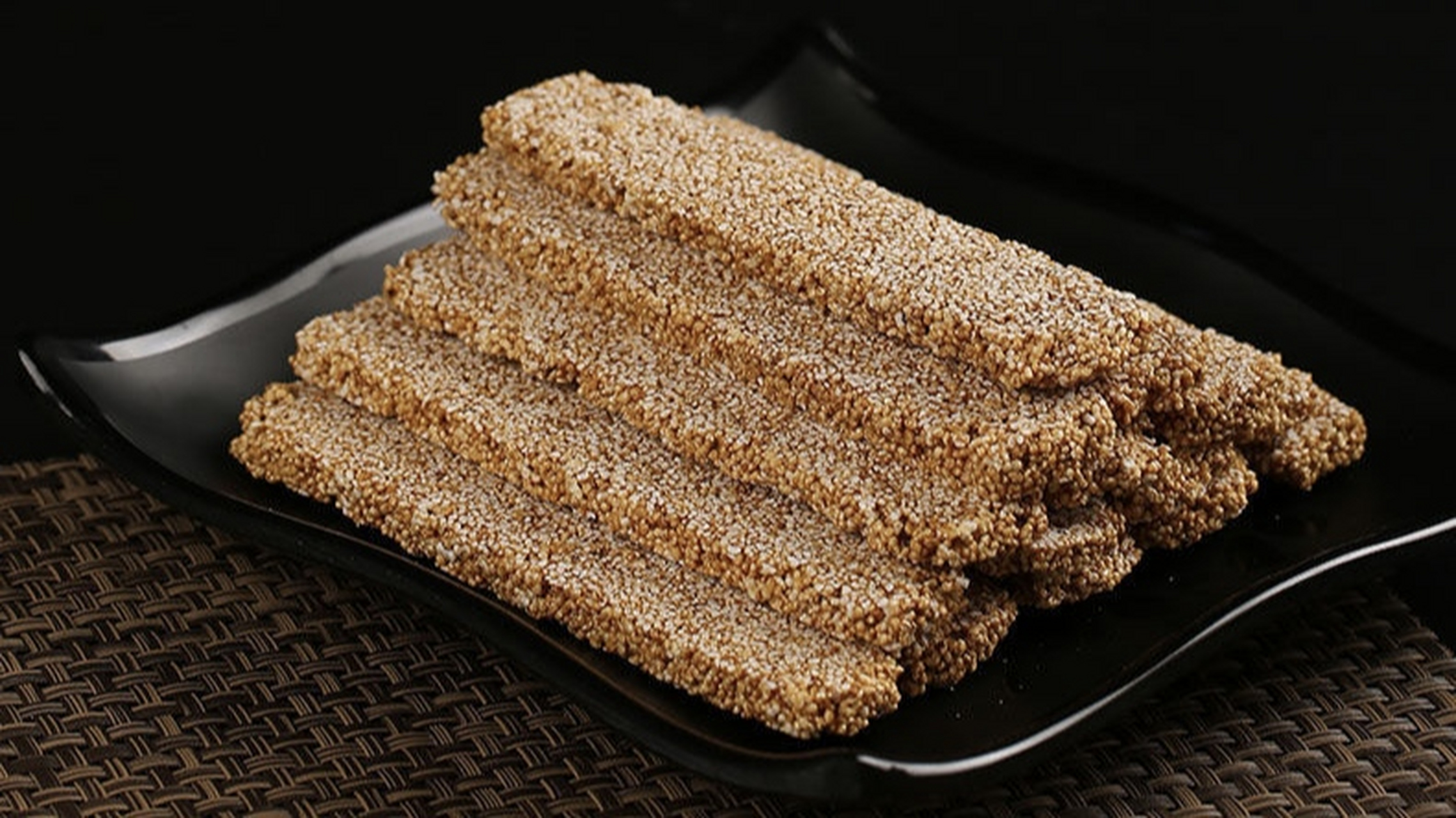 它的果实如今是一种药食两用的食材,它可以用来做成千穗谷糖.