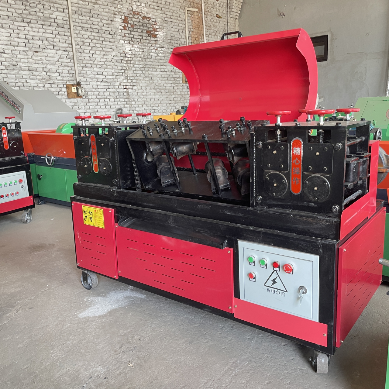 钢管调直机# #钢筋调直机# #调直机#  无伤钢筋调直机高精度钢管圆管