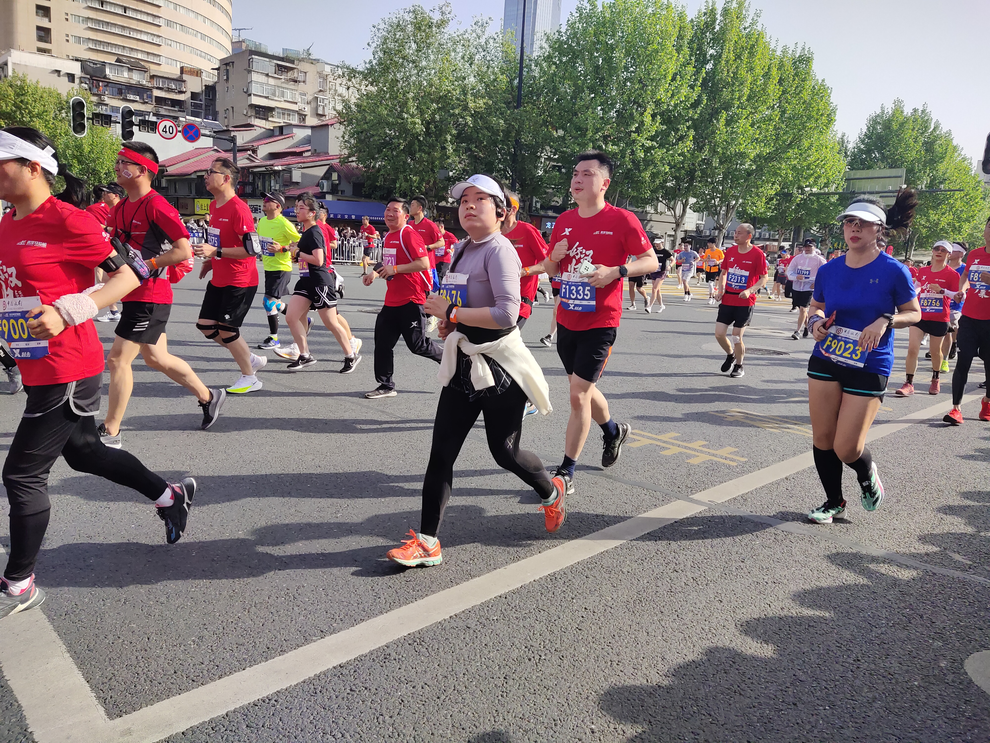 武汉马拉松现场照片