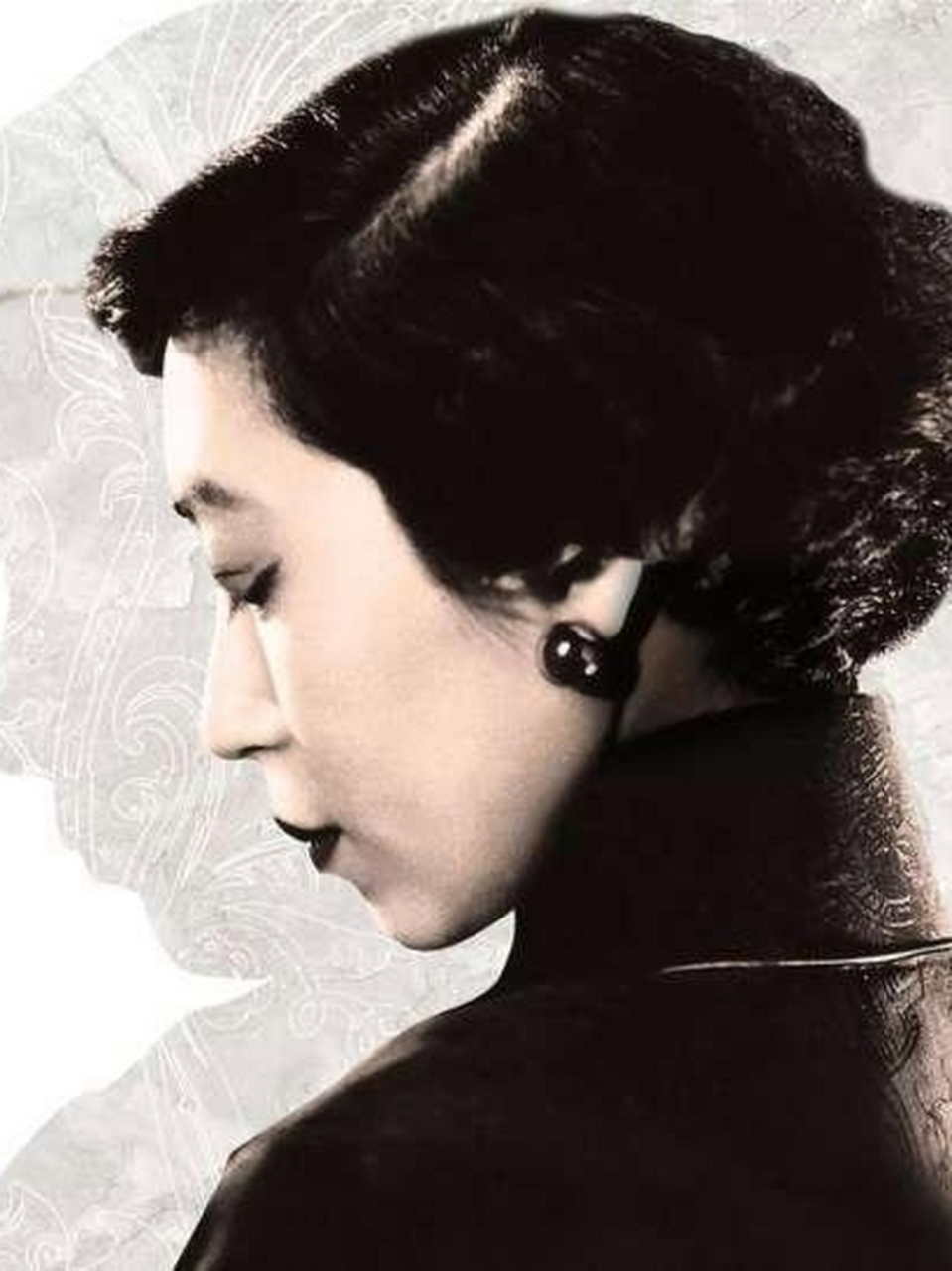 张爱玲说:"如果孩子的出生,是为了继承自己的劳碌,恐