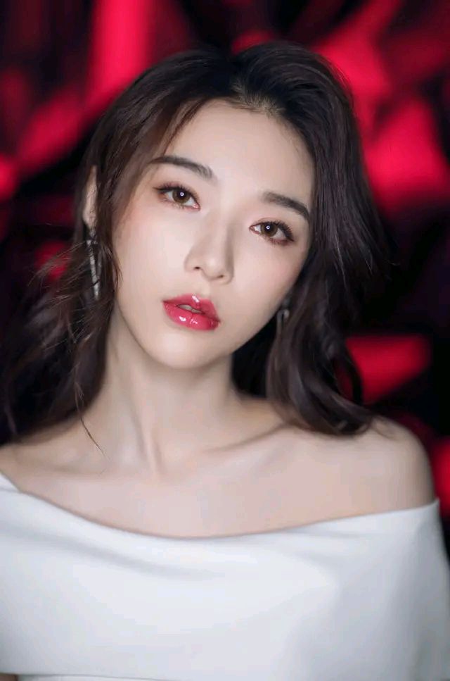 清纯美女宁心图集