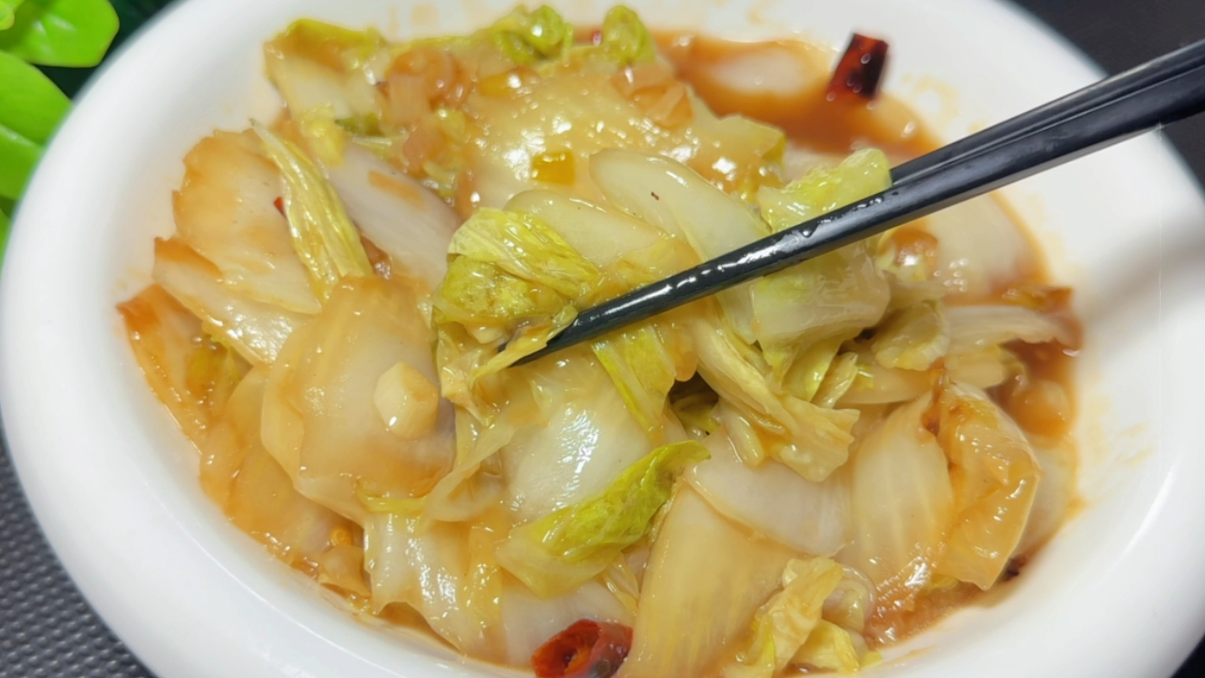 饭店的醋溜白菜为啥好吃,只要掌握关键技巧,酸辣开胃爽口又解馋