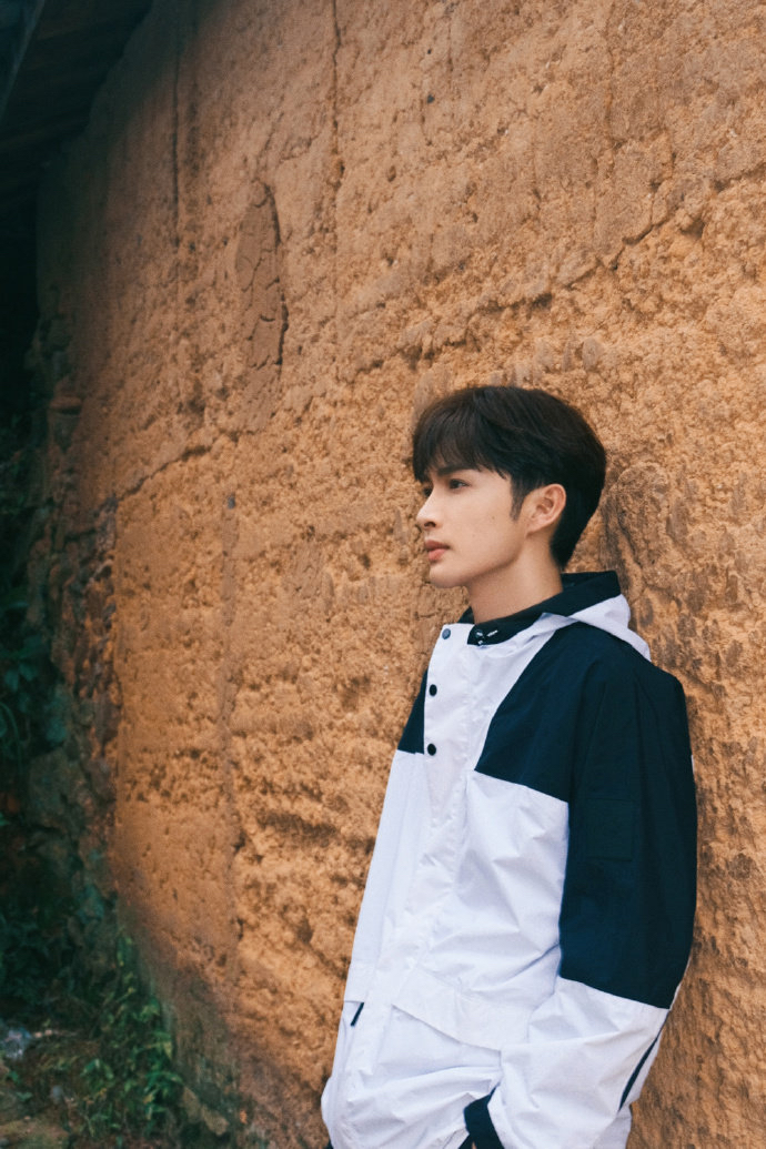 《两个人的小森林》张彬彬庄羽剧照!