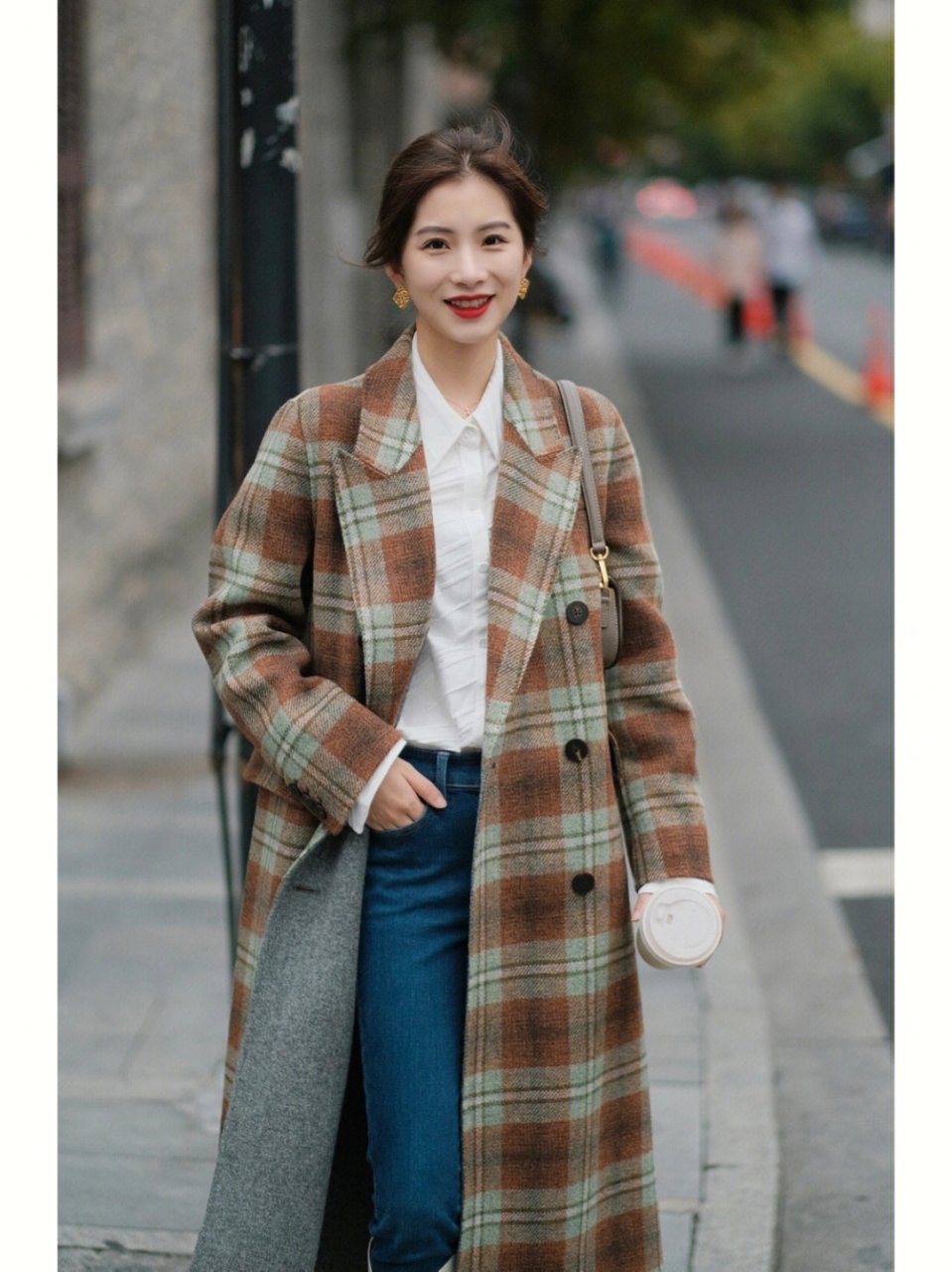 40岁女人的秋冬英伦风穿搭,成熟,优雅,知性