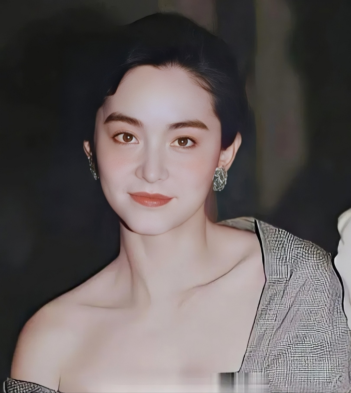 有一种美貌叫林青霞,她年轻时候的颜值是真的高,这才是百年难遇的美女