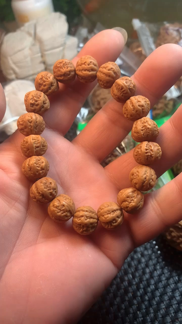 猴头雕刻京八棱手串