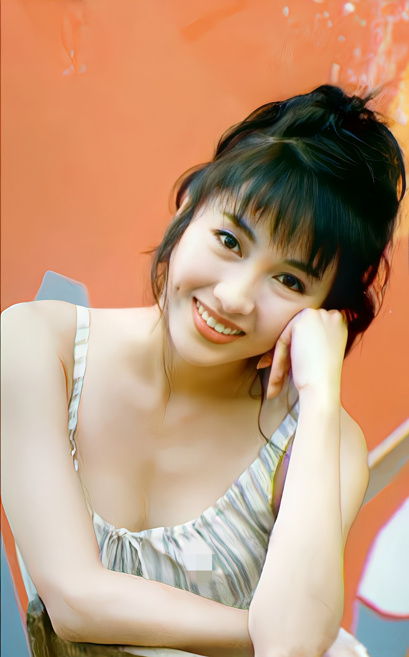 纯天然的大美女～黎姿