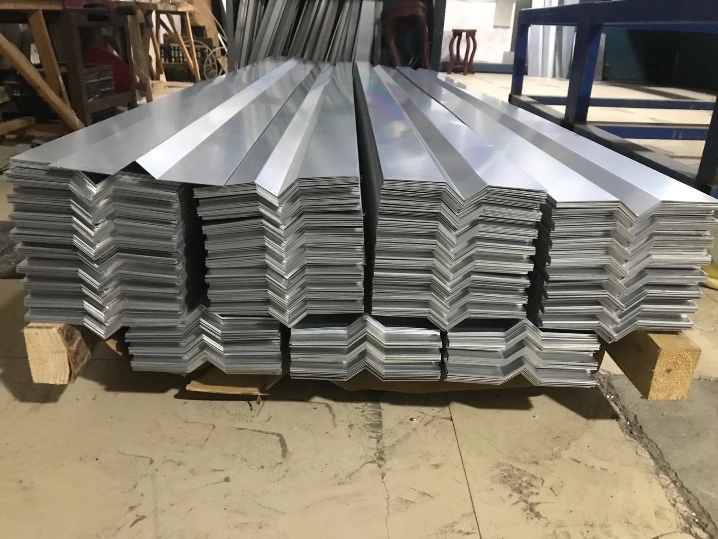 墙面v字型变形缝