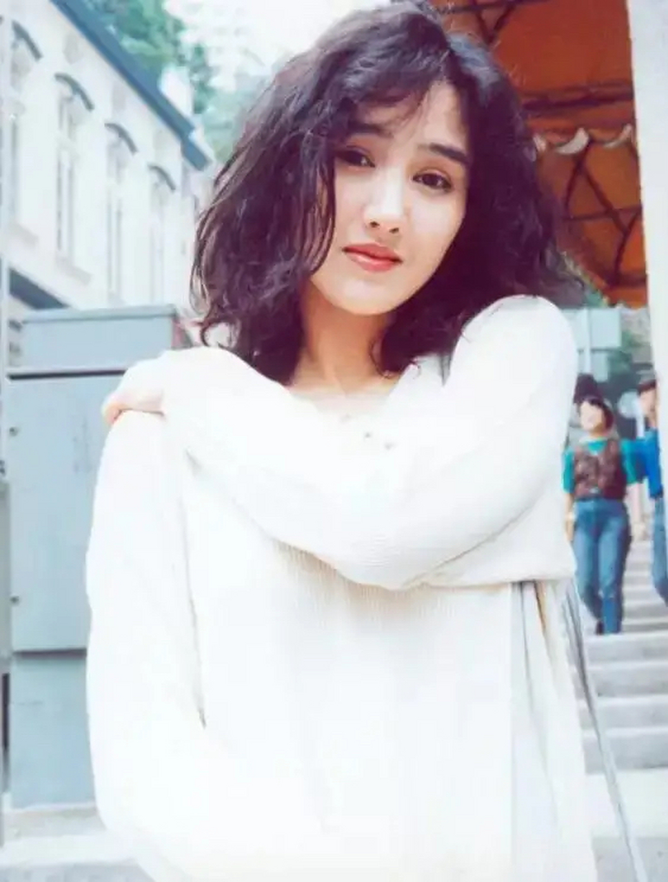 柏安妮,港片里惊鸿一瞥的混血美人,曾主演《咖喱辣椒》《霸王花》