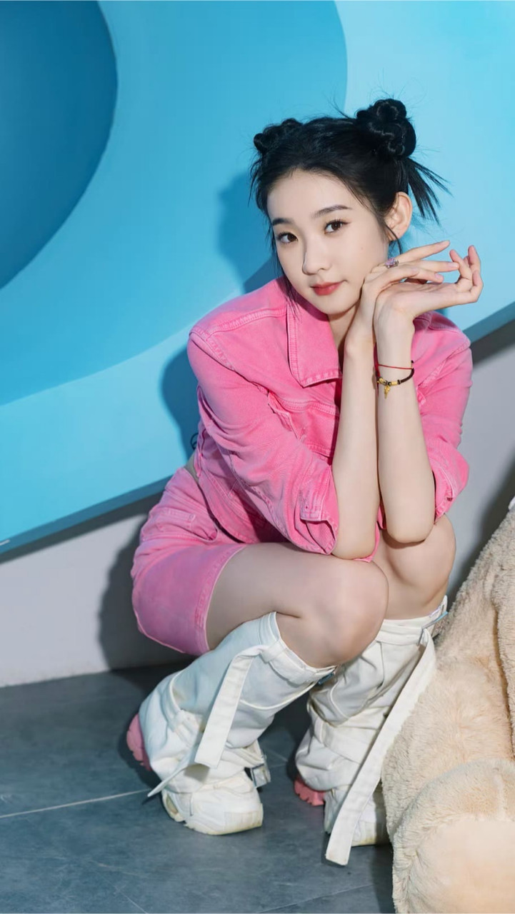 张艺凡# #张艺凡的身材