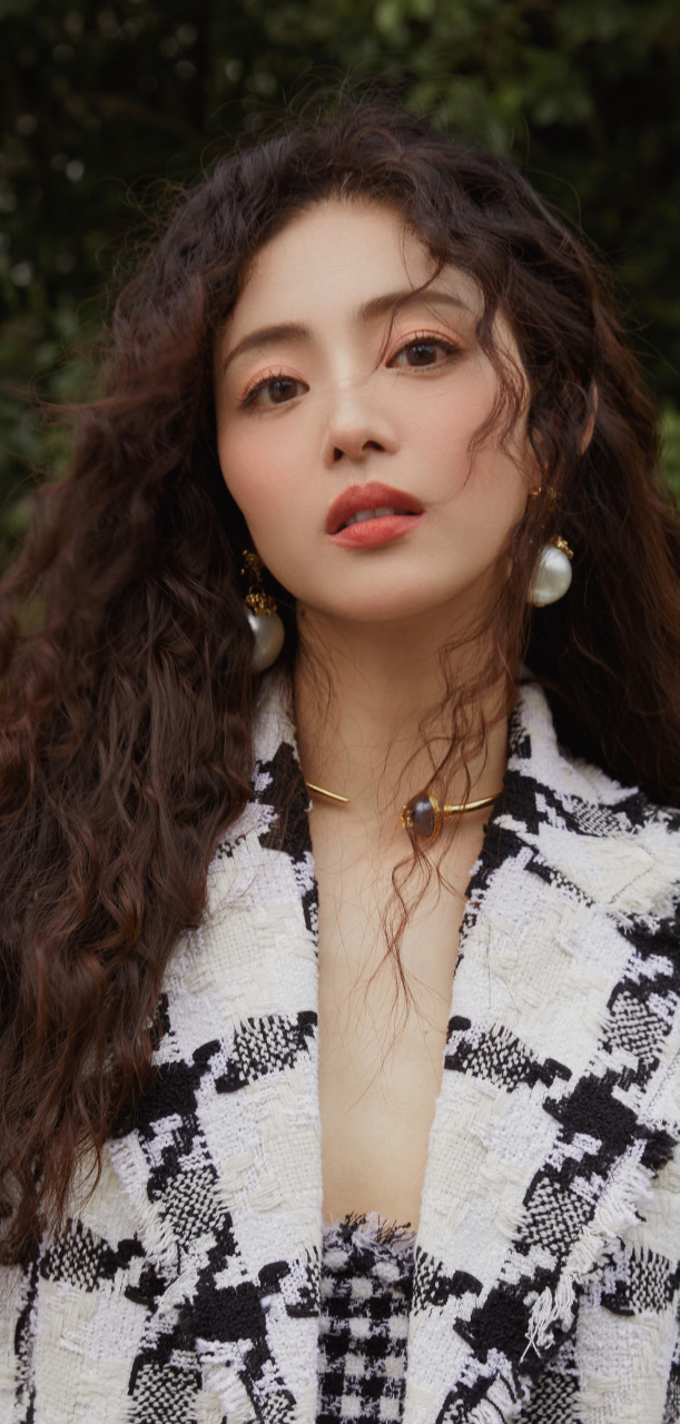 美女演员王薇