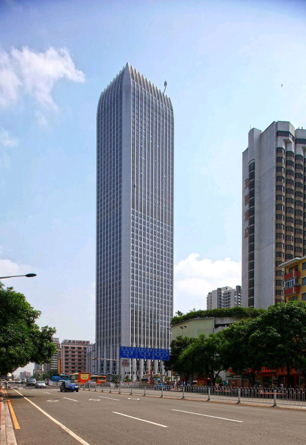 广州兴业大厦图片