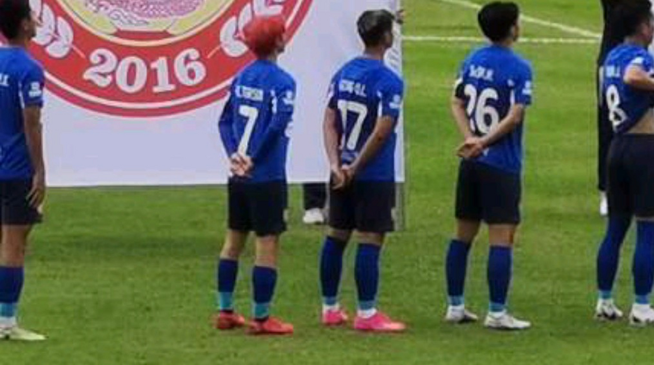 酷似樱木花道,东莞莞联球员凯赛尔染了一头红发 4月22日,中甲联赛正式