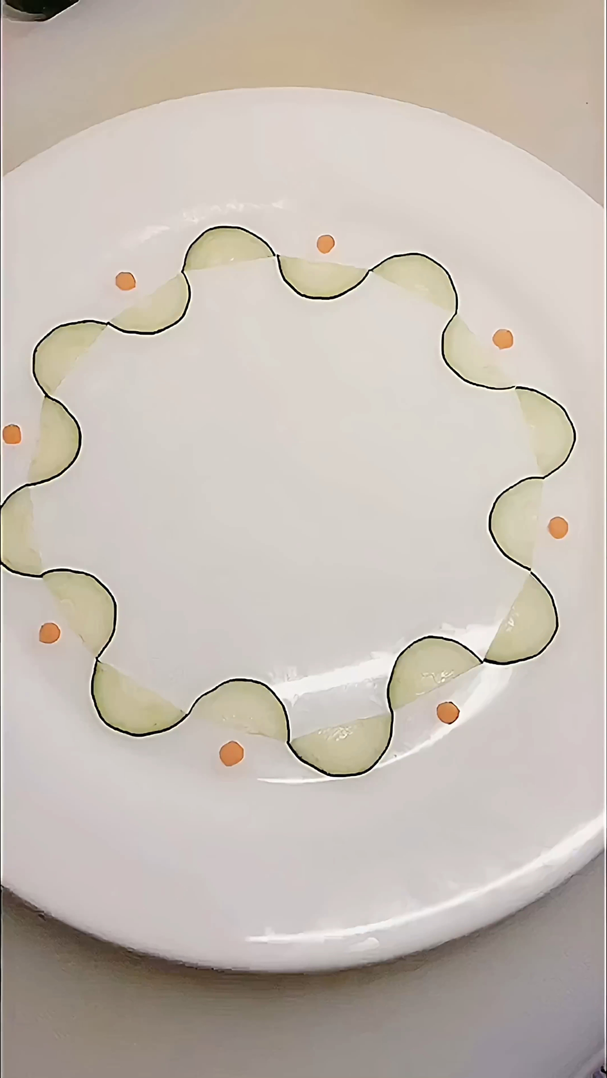 创意黄瓜盘饰围边