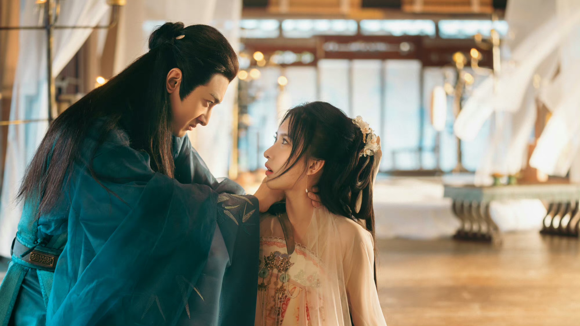 小妈文学短剧《招惹》火了!一口气连看9集,《虚颜》原制作班底