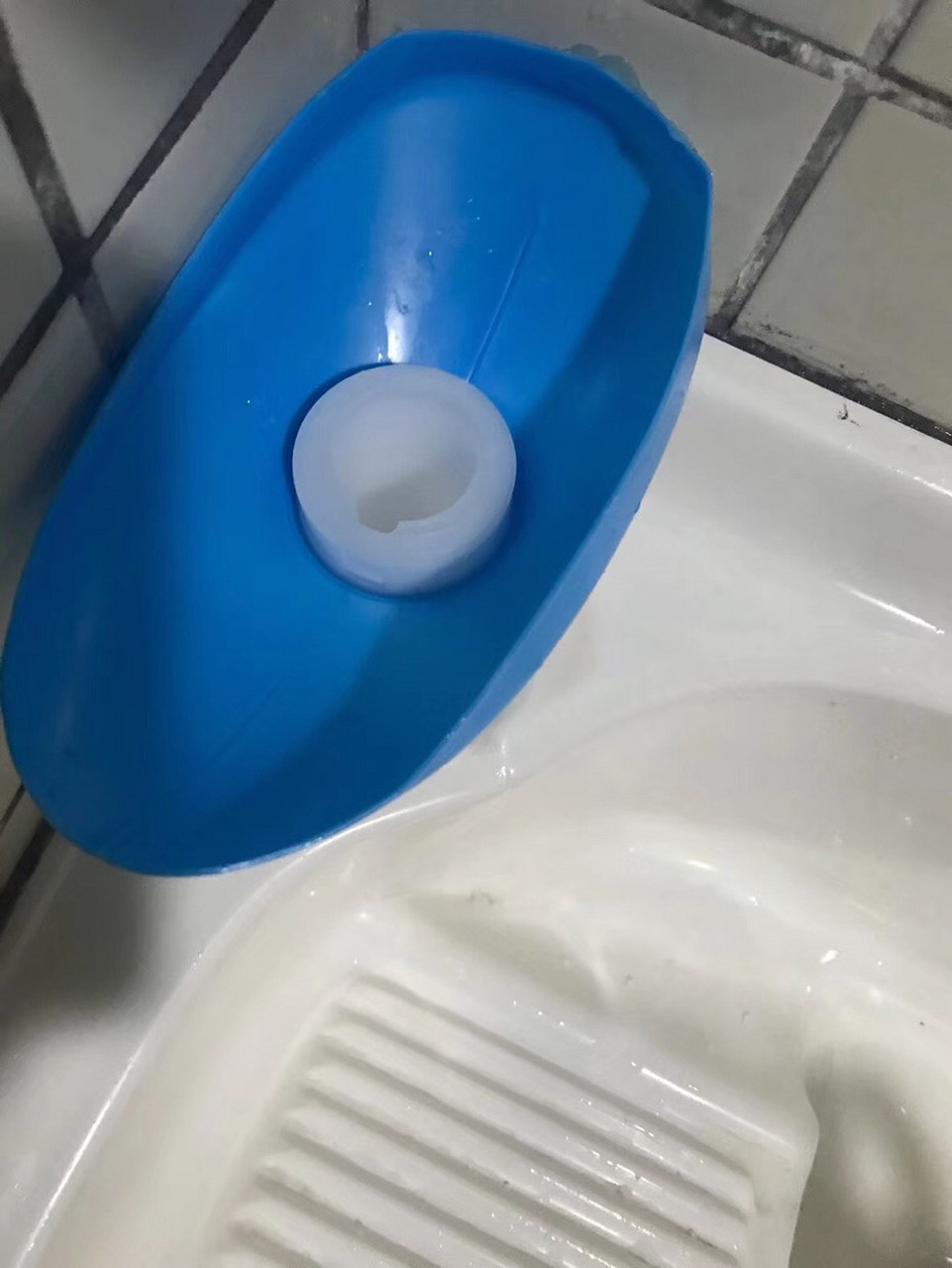 自制肥皂盒,放在阳台上用,觉得我好环保好不浪费哦[捂脸]